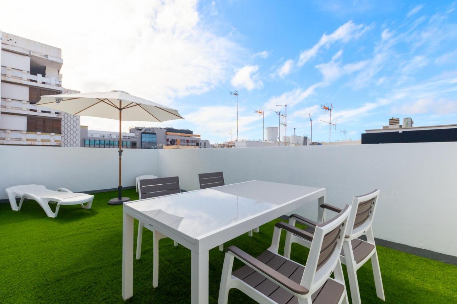 Macaronesia Lpa Suites Las Palmas Exterior photo